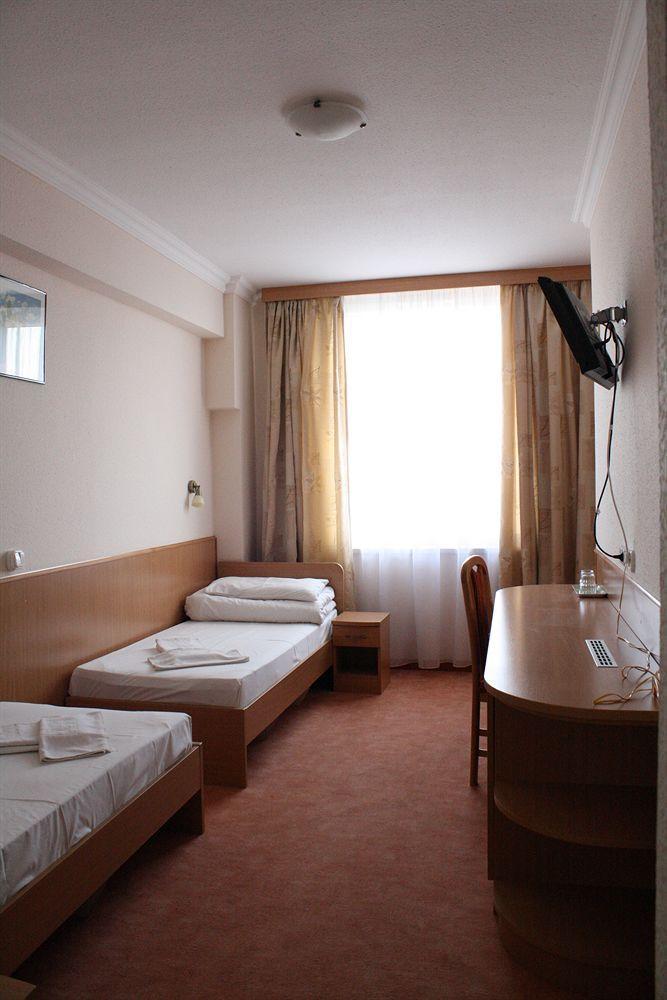 Hotel Zuglo Budapest Rum bild