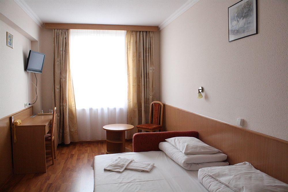 Hotel Zuglo Budapest Exteriör bild