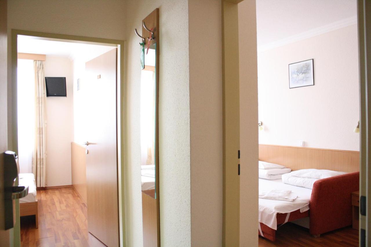 Hotel Zuglo Budapest Rum bild